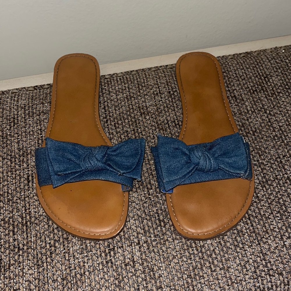 💙Time and Tru Denim Bow Sandals Size 8